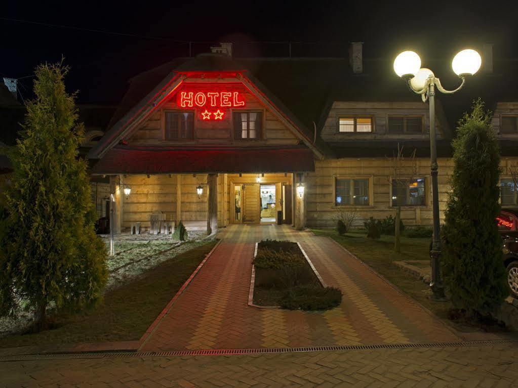 Hotel Pajero 3*